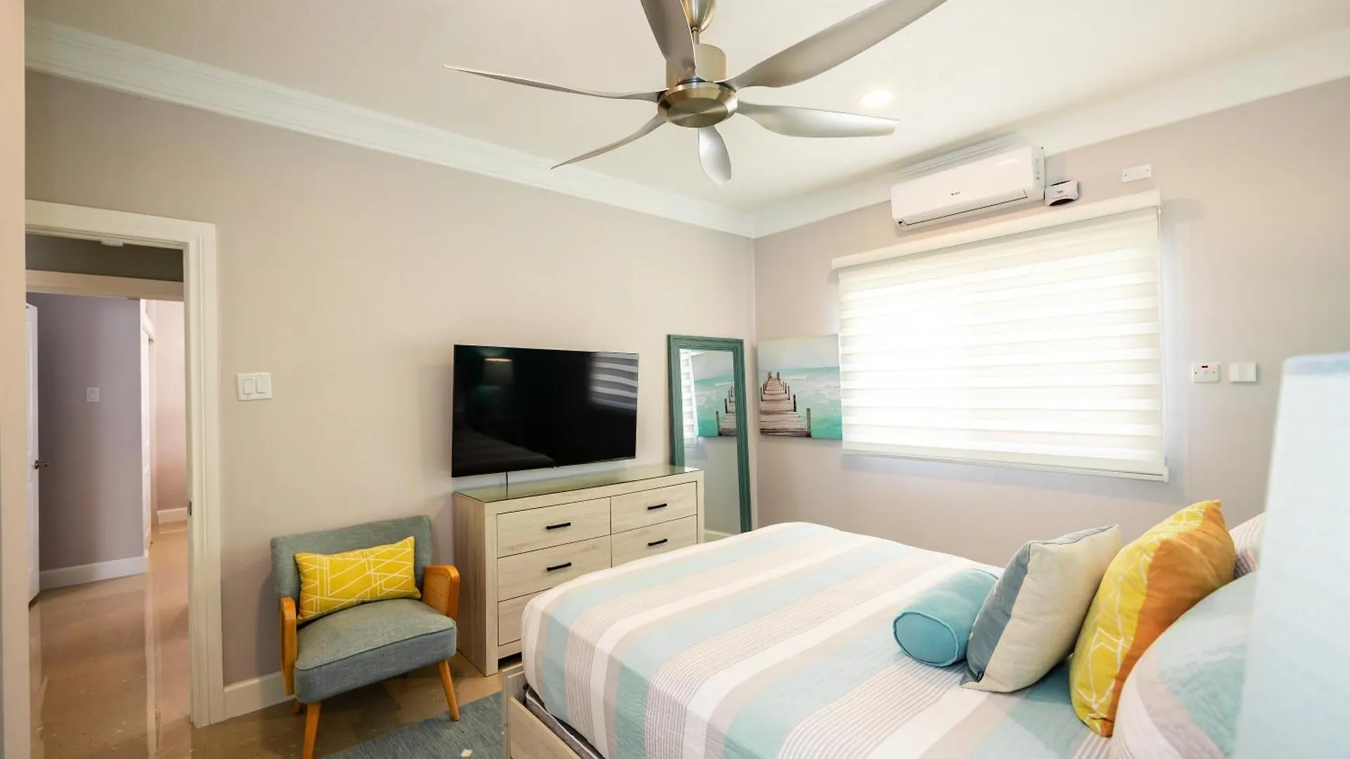 Saint Annʼs Bay Coastal Paradise At Marina Villas ג'מייקה