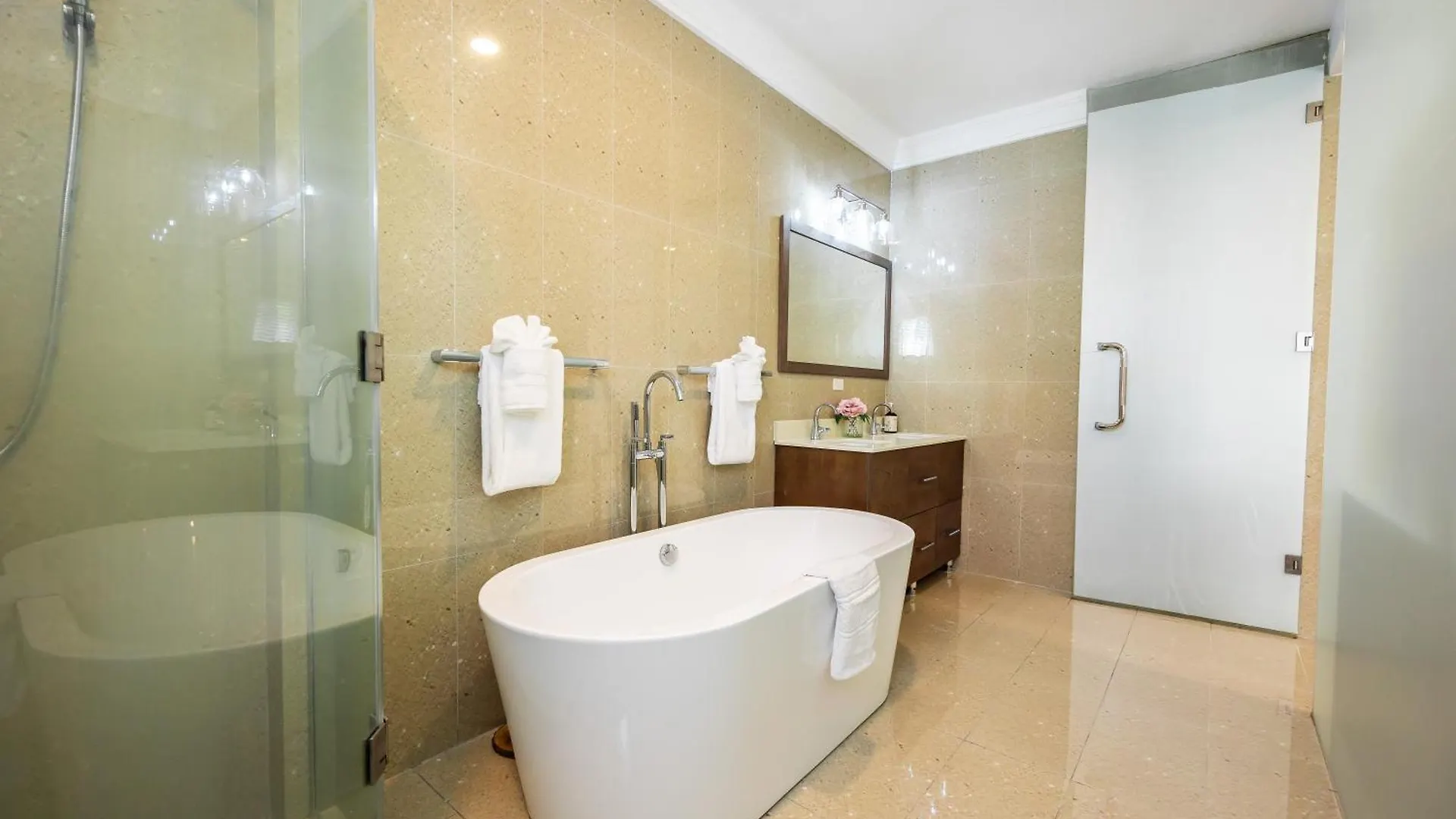 Saint Annʼs Bay Coastal Paradise At Marina Villas